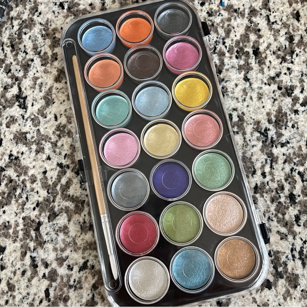 pearlescent wayercolor NWT